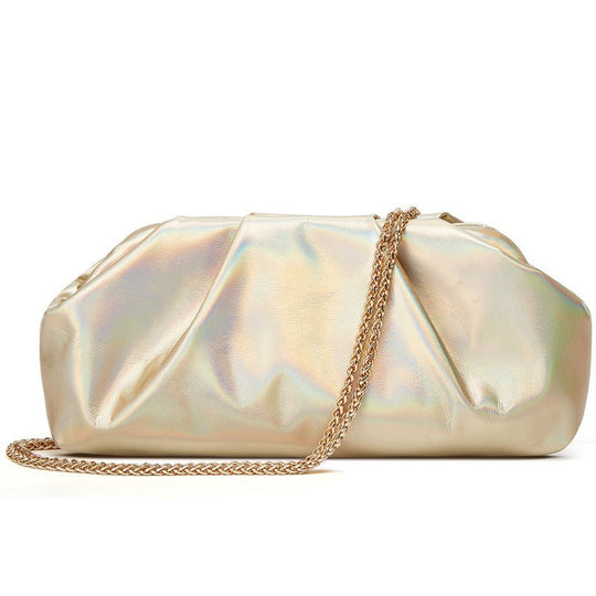 Damen elegantes Clutch mit metallischem Finish und zeitgemäßem Kettenriemen Nord Taschen