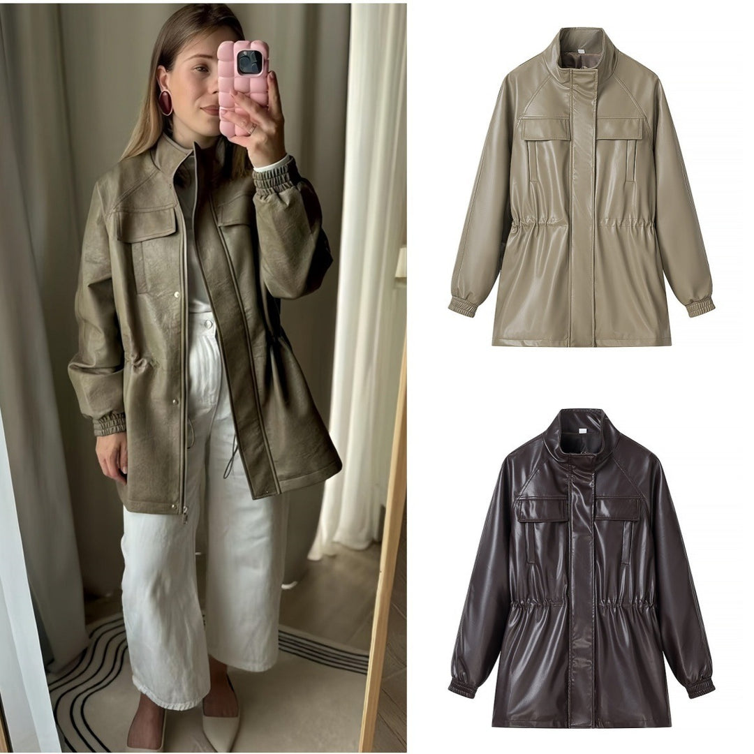 Damen Wasserabweisende Kurzparka aus Kunstleder mit Stehkragen, Taillenzug und Pattentaschen Nord Taschen