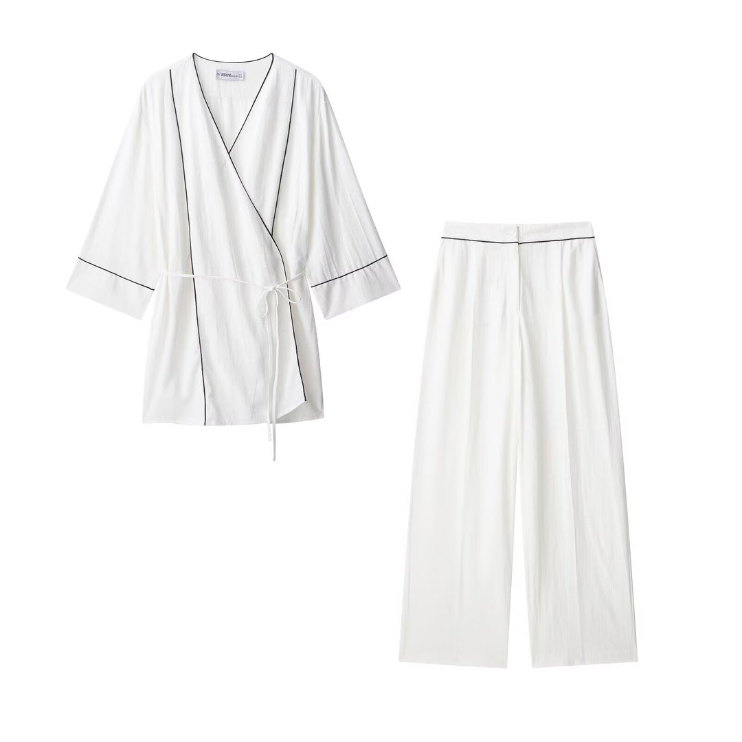 Damen Weite Plisseehose mit hohem Bund, verdeckter Knopfleiste und Kontrastpaspel Nord Taschen
