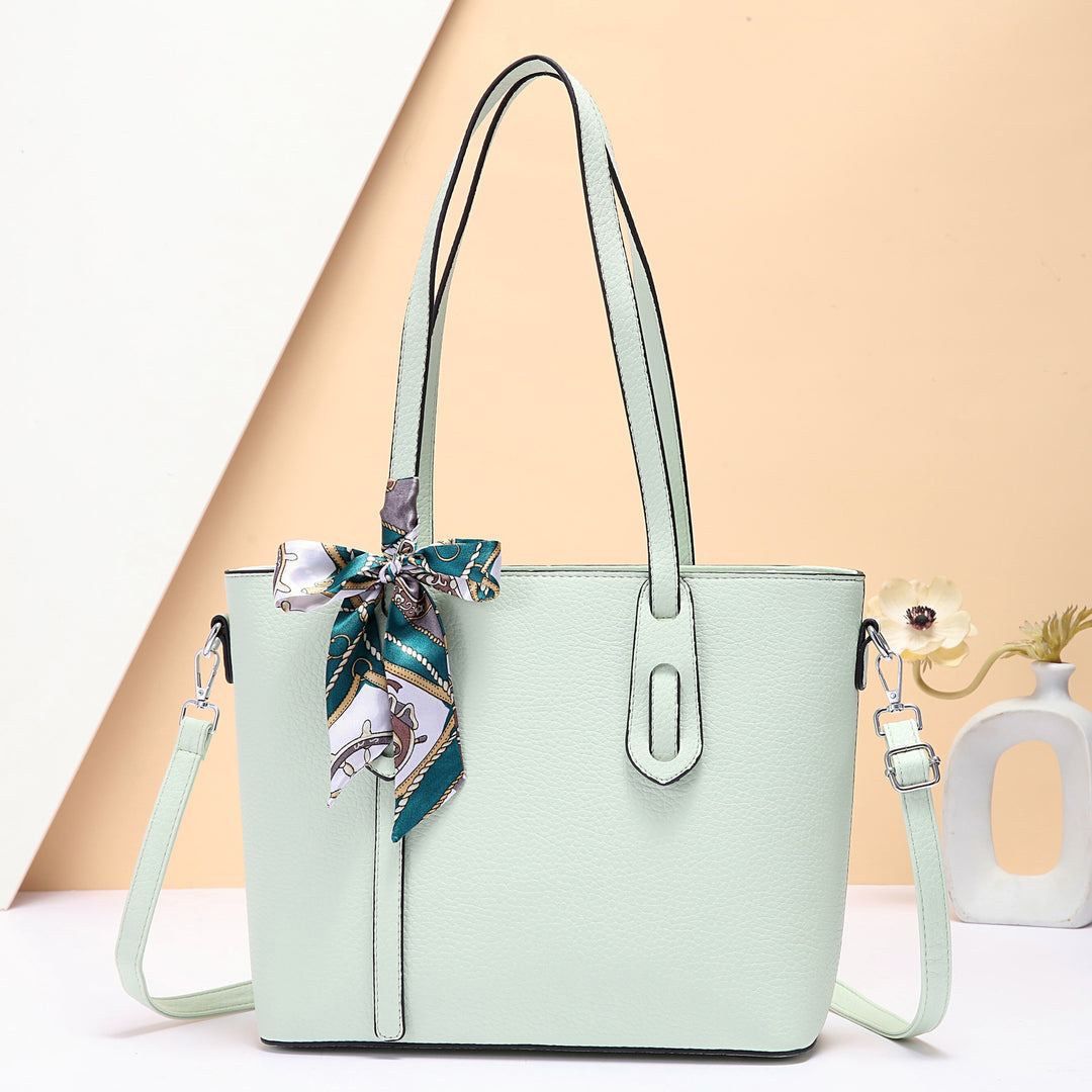 Damen elegante Schultertasche mit modischem Schal Nord Taschen