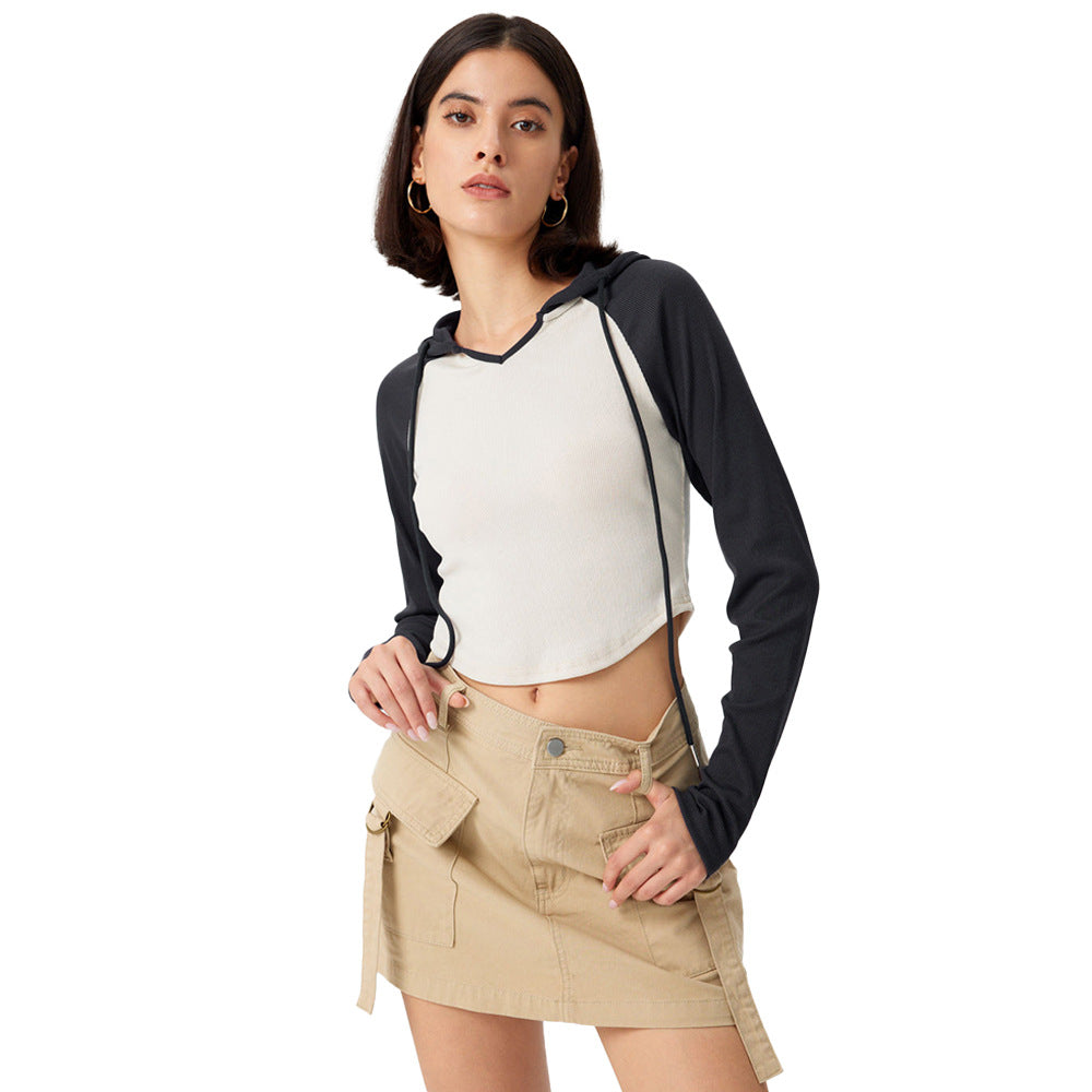 Damen Cropped Kapuzenlongsleeve mit Raglanärmeln, Daumenloch und geripptem Stretchkörper Nord Taschen