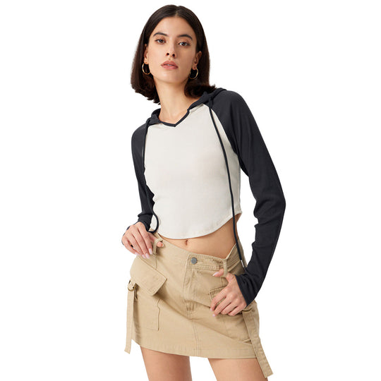 Damen Cropped Kapuzenlongsleeve mit Raglanärmeln, Daumenloch und geripptem Stretchkörper Nord Taschen