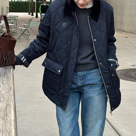Damen Modische Steppjacke mit hochgeschlossenem Kragen und großen Taschen Nord Taschen