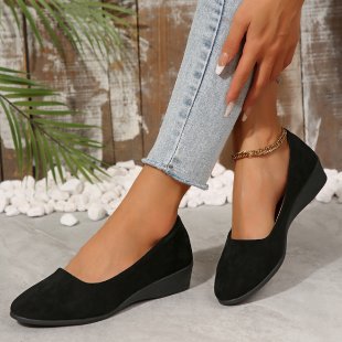 Damen  elegante Ballerina mit leichter Keilsohle und Krokoprägung Nord Taschen