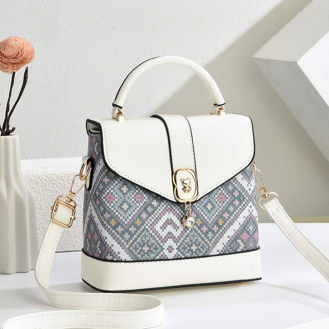 Damen Stylish Schultertasche mit detailreichem Muster Nord Taschen
