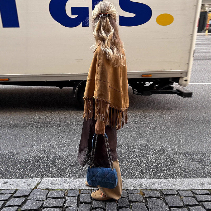 Damen Wildleder‑Optik Fransen‑Cape mit Hemdkragen und Ösenverzierung Nord Taschen