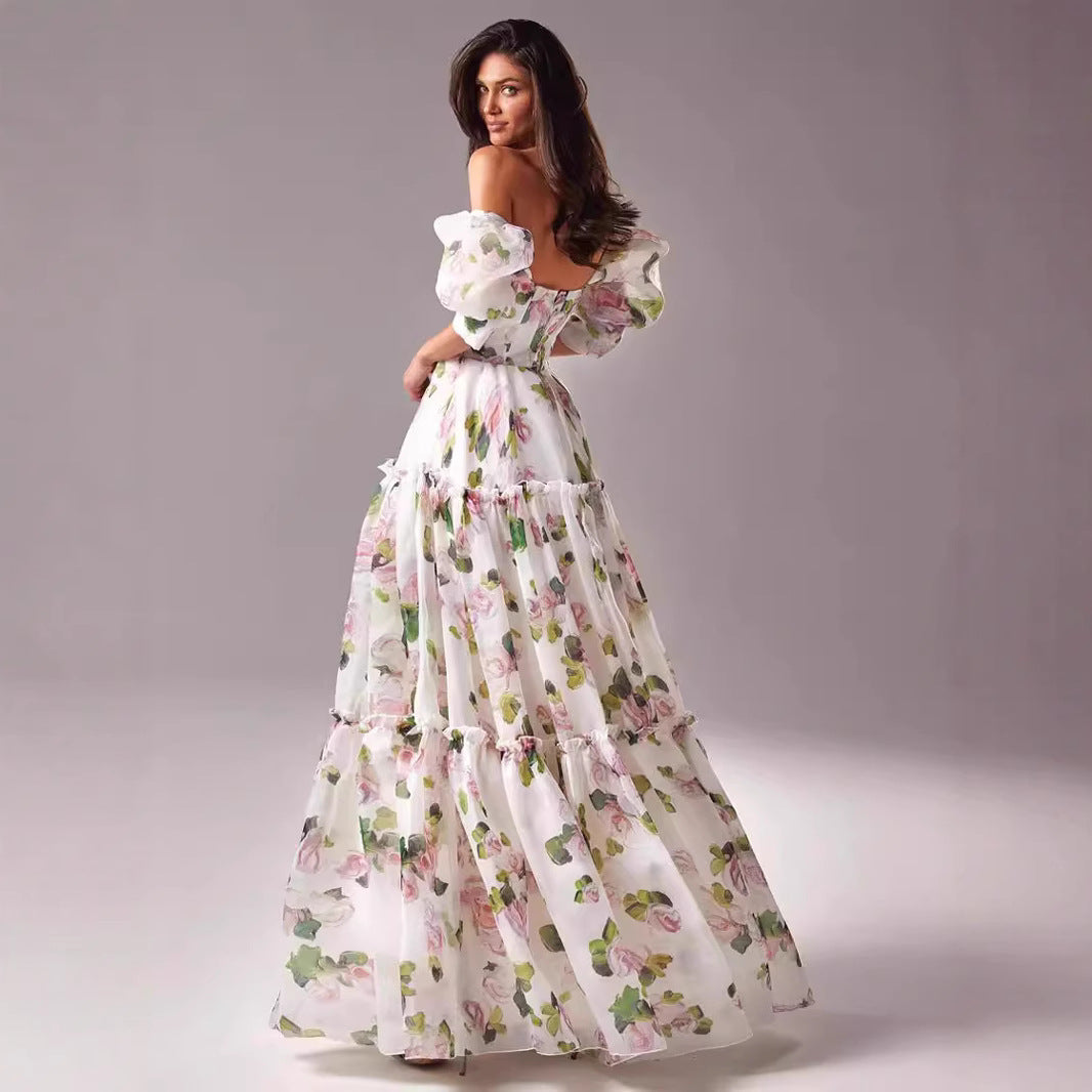 Damen Elegantes Maxikleid mit schulterfreien Rüschenärmeln und floralen Akzenten