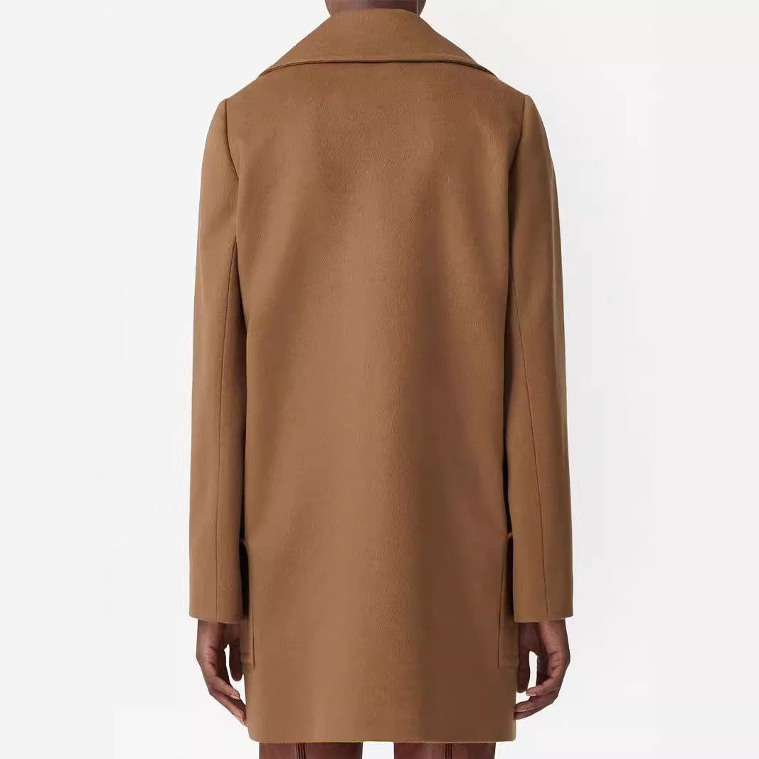Damen Kurzmantel im minimalistischen Doppelreiher aus Wollmix mit weitem Revers Nord Taschen