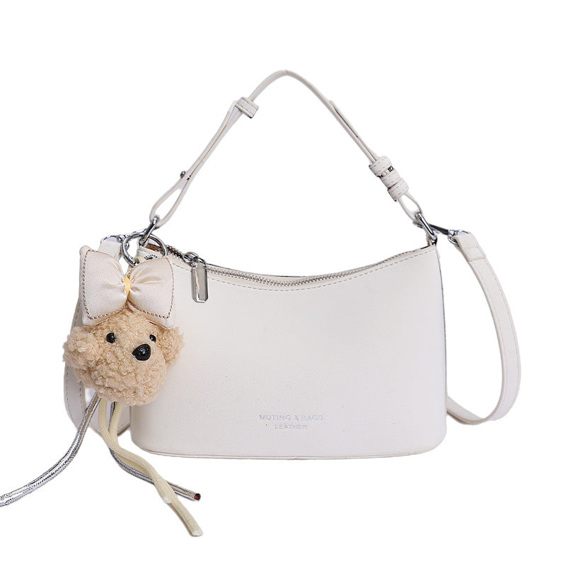 Damen Schultertasche mit niedlichem Anhänger Nord Taschen