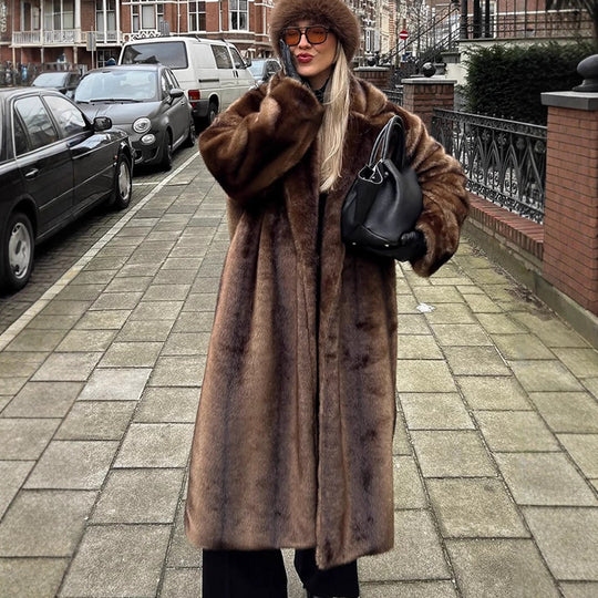 Damen Luxuriöser langer Kunstpelz-Mantel mit Oversize-Schnitt und wärmender Fütterung Nord Taschen