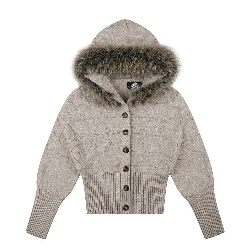 Damen Kapuzen‑Strickjacke mit Zopfmuster, Kunstfellbesatz und tailliertem Rippenbund Nord Taschen