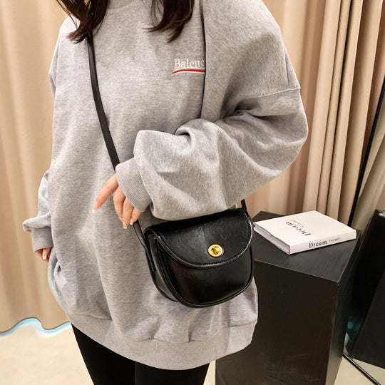 Damen Umhängetasche im eleganten Retro-Design mit goldenen Akzenten Nord Taschen