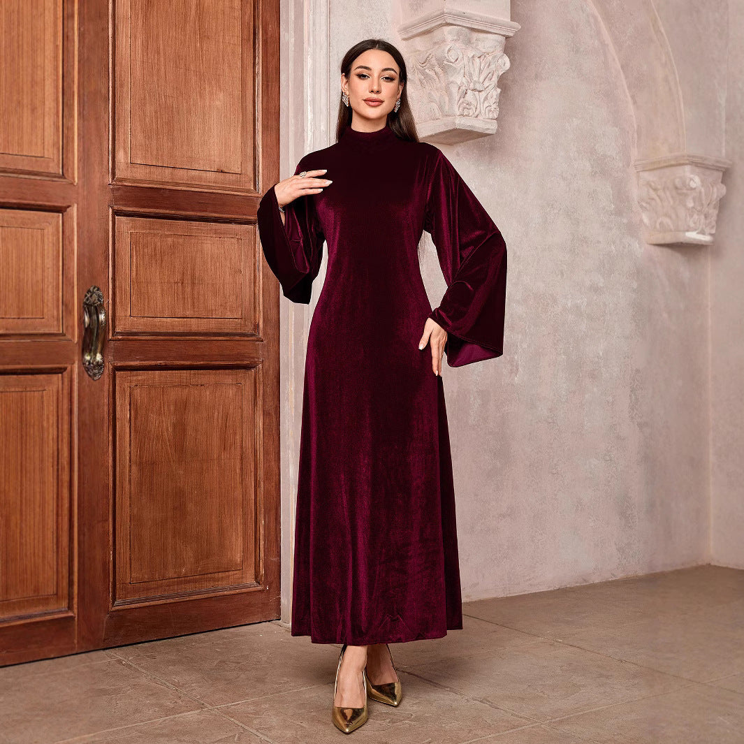 Damen Maxikleid aus Samt mit Stehkragen und Glockenärmeln Nord Taschen