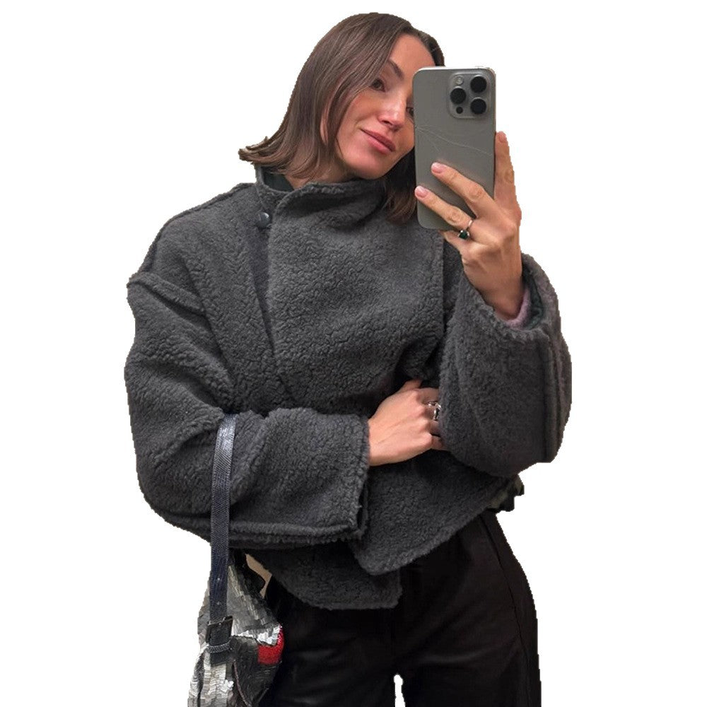Damen Kurz geschnittener Teddy‑Fauxfur‑Blouson mit hohem Stehkragen und kastiger Silhouette Nord Taschen