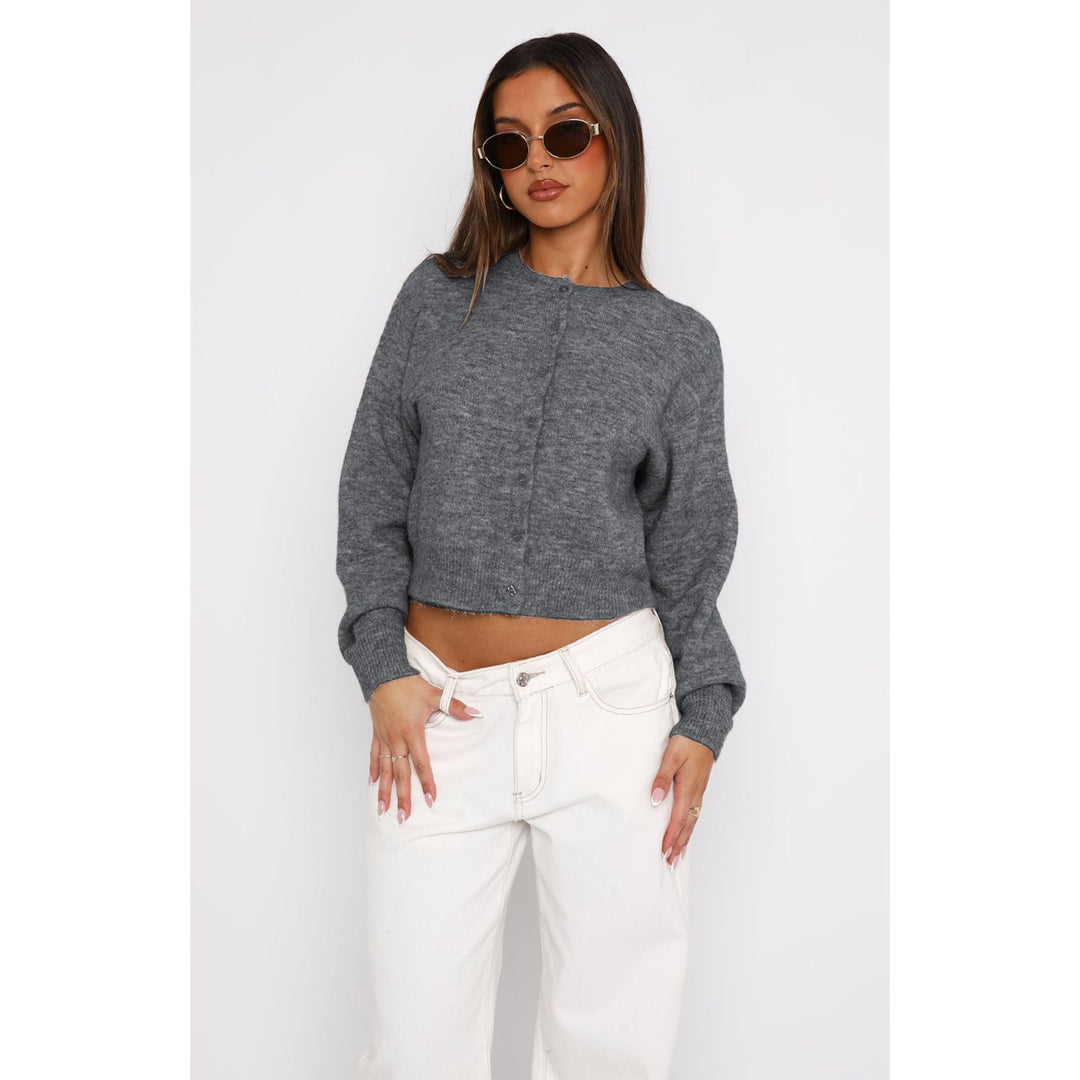 Damen Kurzgeschnittene Strickjacke mit verdeckter Knopfleiste und Ballonärmeln Nord Taschen