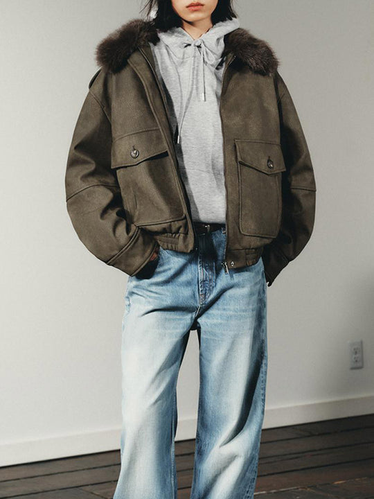 Damen Kurzjacke im Aviator‑Style mit Kunstpelzkapuze und aufgesetzten Pattentaschen Nord Taschen