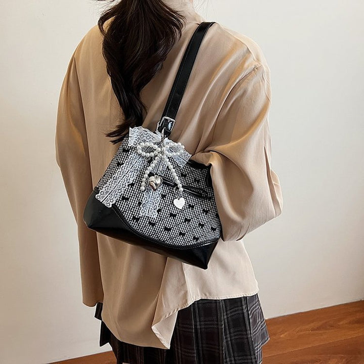 Damen stilvolle Umhängetasche mit elegantem Detail Nord Taschen