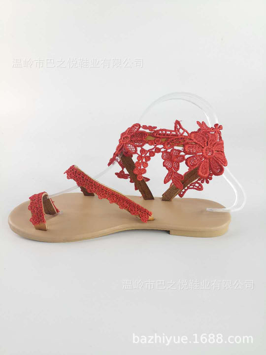 Damen Sommerliche Riemensandalen mit floralen Spitze