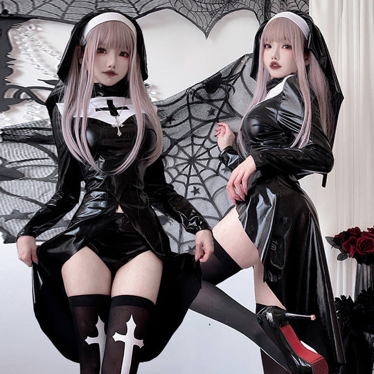 Damen Gothic Nonnenkostüm mit ausdrucksstarkem Design und transparentem Überrock Nord Taschen