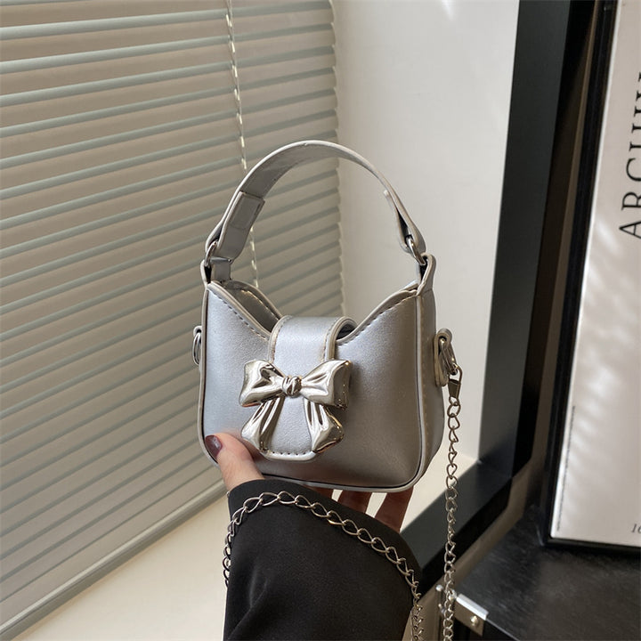 Damen Mini-Handtasche mit stilvollem Schleifenverschluss Nord Taschen
