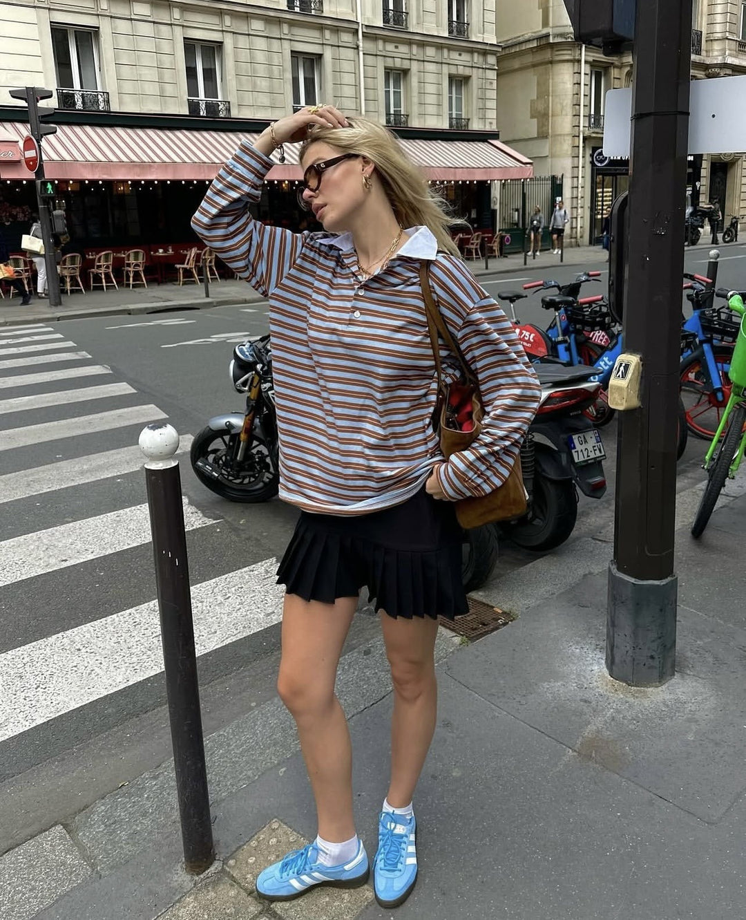 Damen Gestreiftes Oversize-Rugbyshirt mit kontrastierendem Hemdkragen und Knopfleiste Nord Taschen