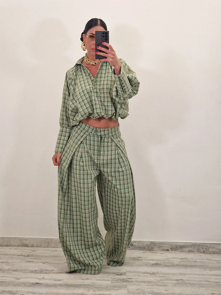 Damen Zweiteiliges kariertes Set mit Cropped Oversize-Hemd und weiter Bundfaltenhose Nord Taschen