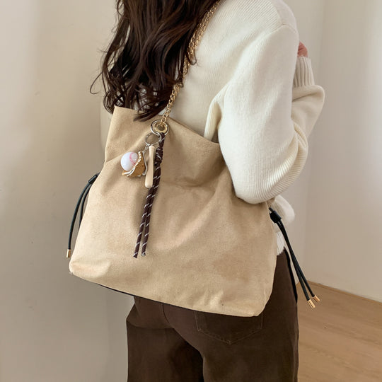Damen Hobo-Tasche mit elegantem Kettenzug und vielseitigem Innenraum Nord Taschen