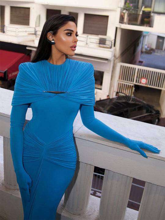 Damen Elegantes figurbetontes Abendkleid mit plissiertem Schalkragen und integrierten Armstulpen Nord Taschen