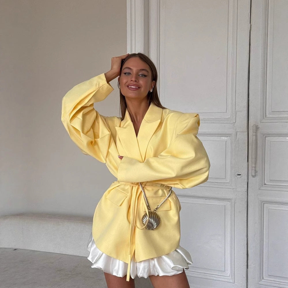 Damen Oversized Blazerjacke mit Taillengürtel und Ballonärmeln Nord Taschen