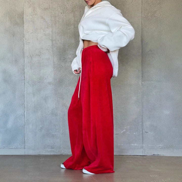 Damen weite Velours-Hose mit elastischem Bund und praktischen Seitentaschen