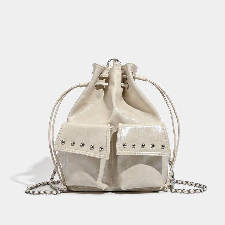 Damen Hobo-Tasche mit modernem Kordelzug und eleganten Metallakzenten Nord Taschen