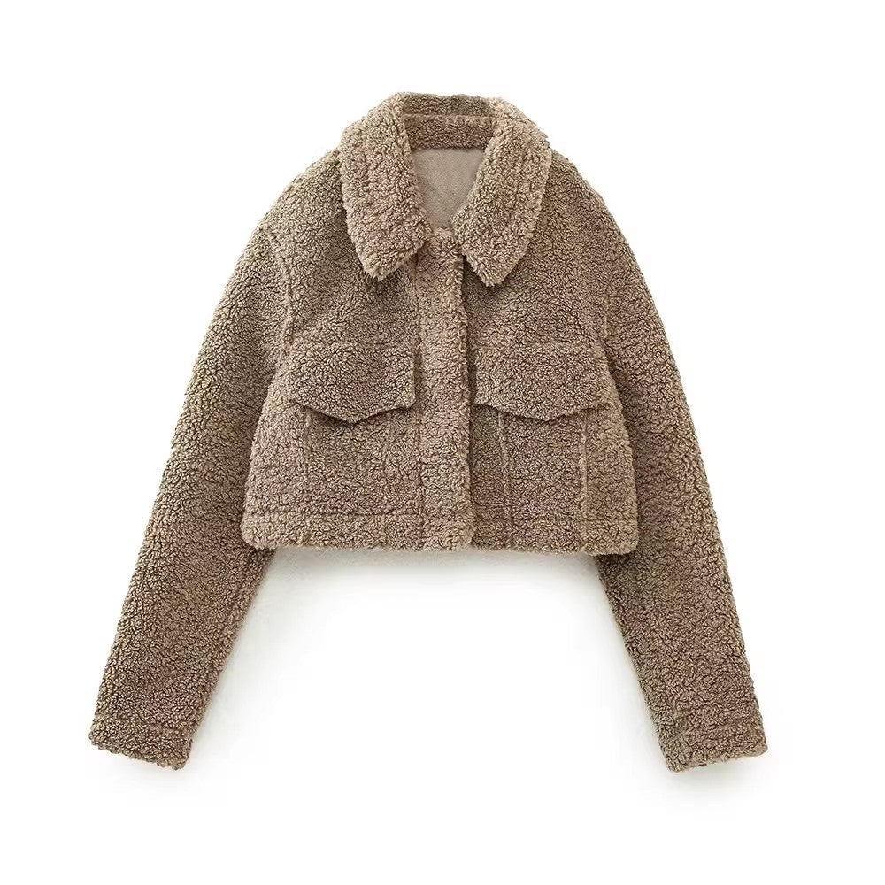 Damen Kurze Teddyjacke im Schaffell-Look mit weitem Kragen und Pattentaschen Nord Taschen