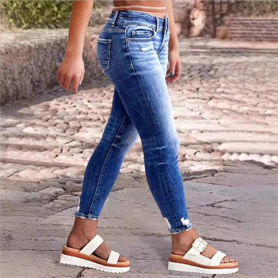 Damen hochgeschnittene Slim‑Cropped‑Jeans mit rohem Saum, Used‑Wash und elastischem Komfortbund Nord Taschen