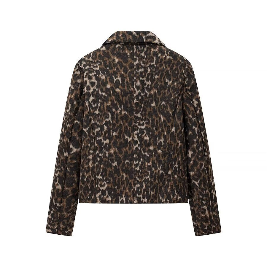 Damen Boxy‑Kurzjacke mit Leopardenmuster, Hemdkragen und aufgesetzten Pattentaschen Nord Taschen