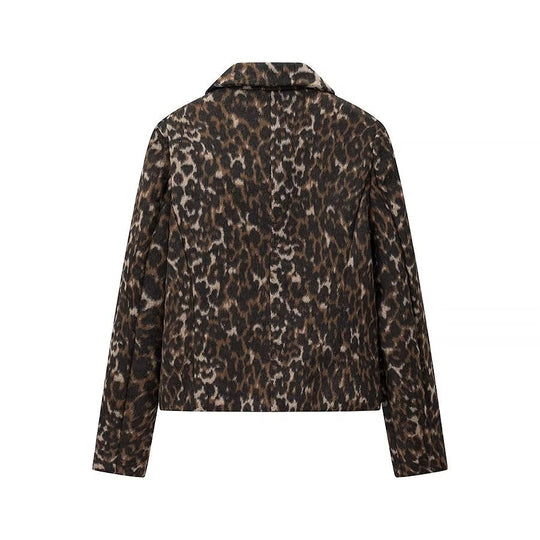 Damen Boxy‑Kurzjacke mit Leopardenmuster, Hemdkragen und aufgesetzten Pattentaschen Nord Taschen