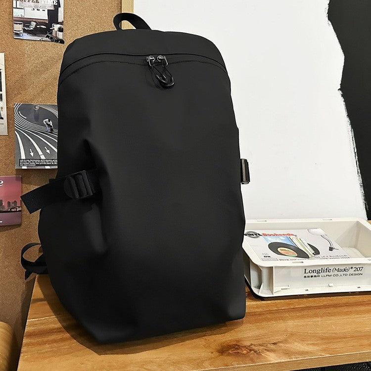 Herren urbaner Rucksack mit verstellbaren Tragegurten Nord Taschen