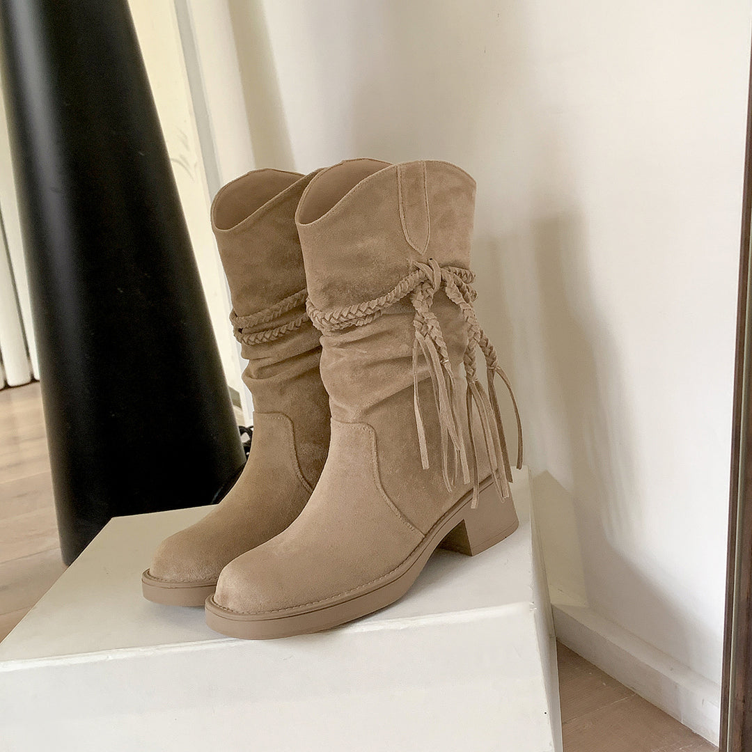 Damen Wadenhohe Veloursleder-Stiefel mit geflochtenem Quastenriemen Nord Taschen