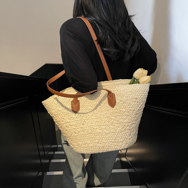 Damen handgewebte Strandtasche mit Lederakzenten Nord Taschen