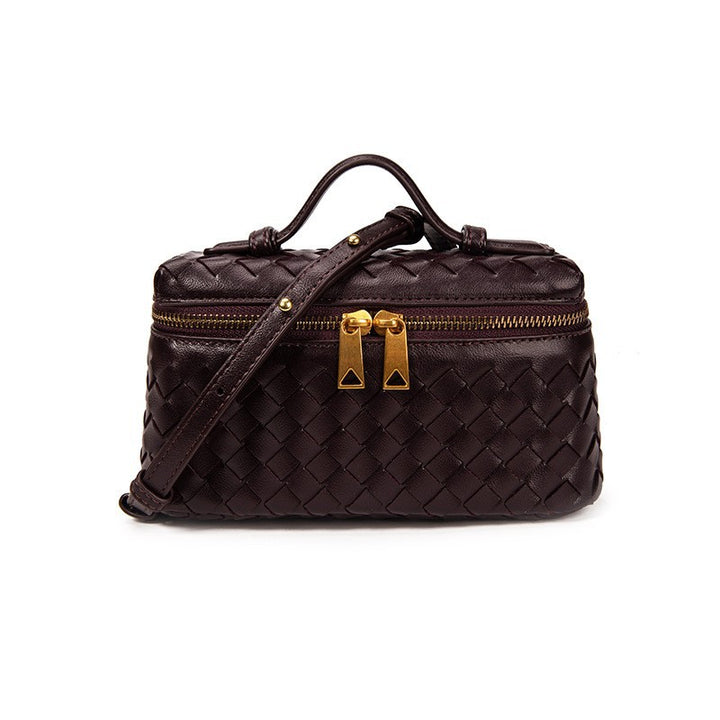 Damen Umhängetasche aus hochwertigem geflochtenem Leder mit eleganter Kettenapplikation Nord Taschen