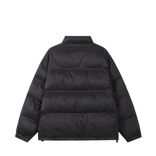 Unisex Kurz geschnittene wattierte Oversize-Jacke mit hohem Stehkragen und Logo-Print Nord Taschen