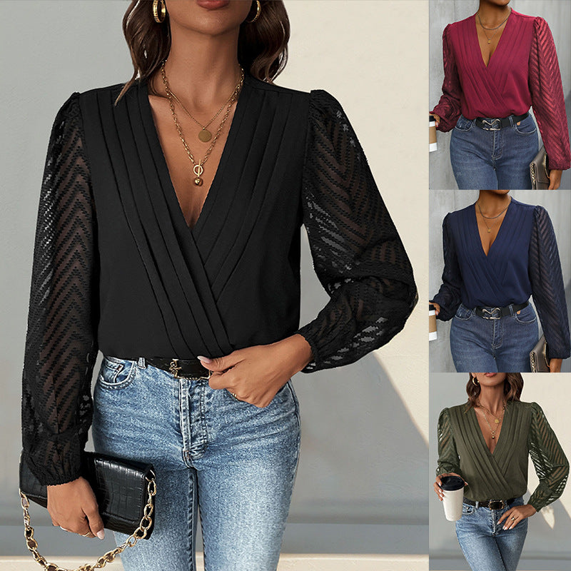 Damen Elegante Wickelbluse mit plissiertem V-Ausschnitt und transparenten Chevron-Ärmeln Nord Taschen