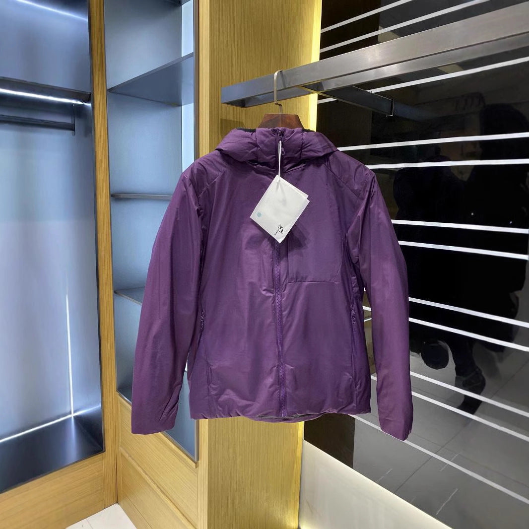 Damen Leichte wattierte Kapuzenjacke mit minimalistischer Outdoor-Isolierung Nord Taschen