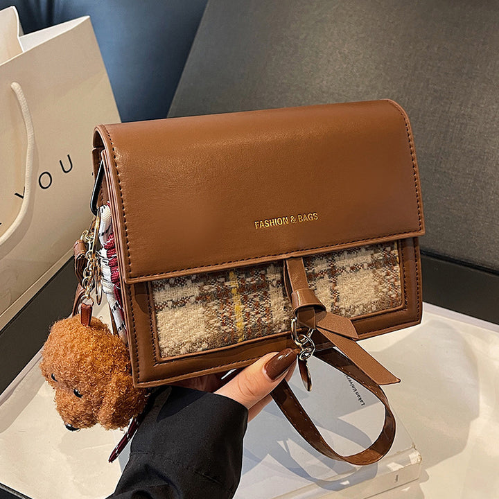 Damen Umhängetasche mit modernem Karodesign Nord Taschen