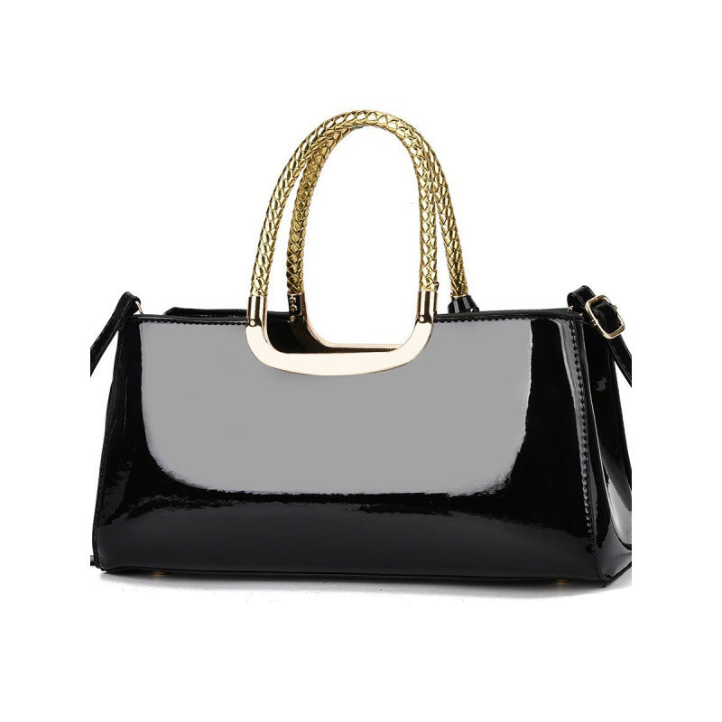 Damen elegante Schultertasche aus hochwertigem Kunstleder mit glänzendem Finish Nord Taschen