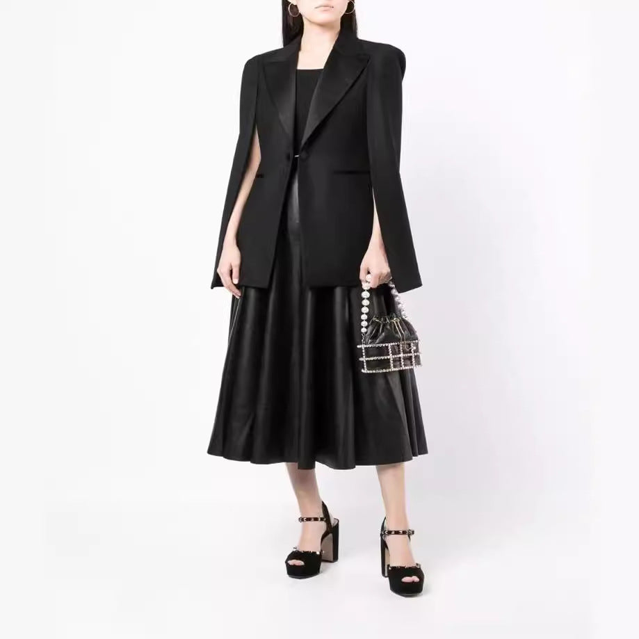 Damen Cape-Blazer mit Schlitzen an den Ärmeln und Satinrevers Nord Taschen