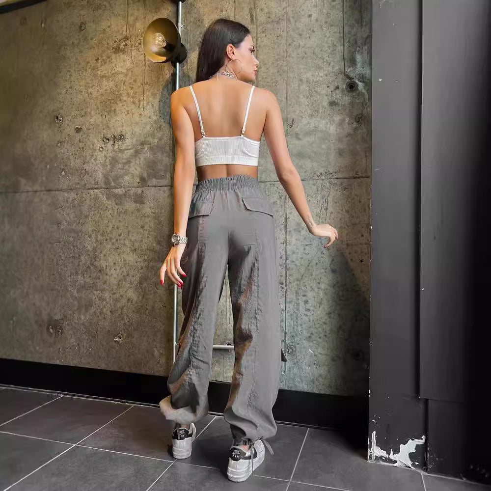 Damen Cargo-Haremshose mit hoher elastischer Taille und aufgesetzten Klappentaschen Nord Taschen