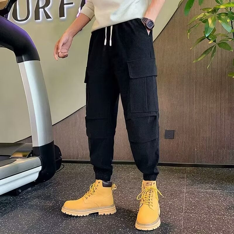 Herren Cargo-Jogginghose aus Cordoptik mit Mehrfach‑Taschen und elastischem Saum Nord Taschen