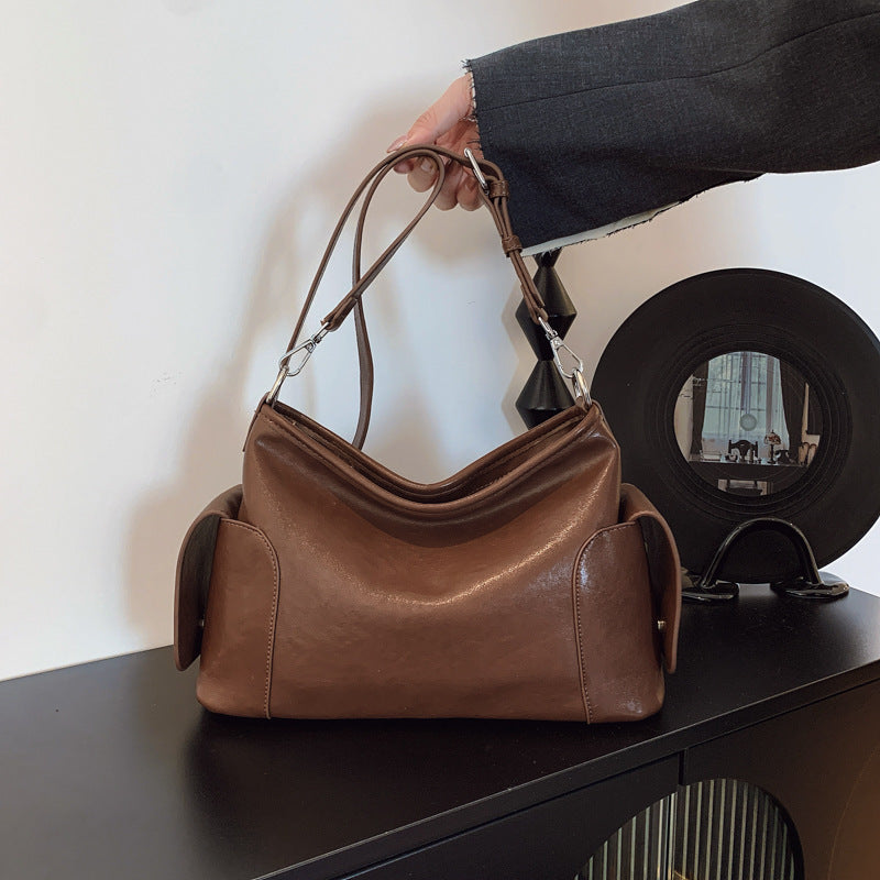 Damen Umhängetasche aus hochwertigem Kunstleder mit modischem Design Nord Taschen