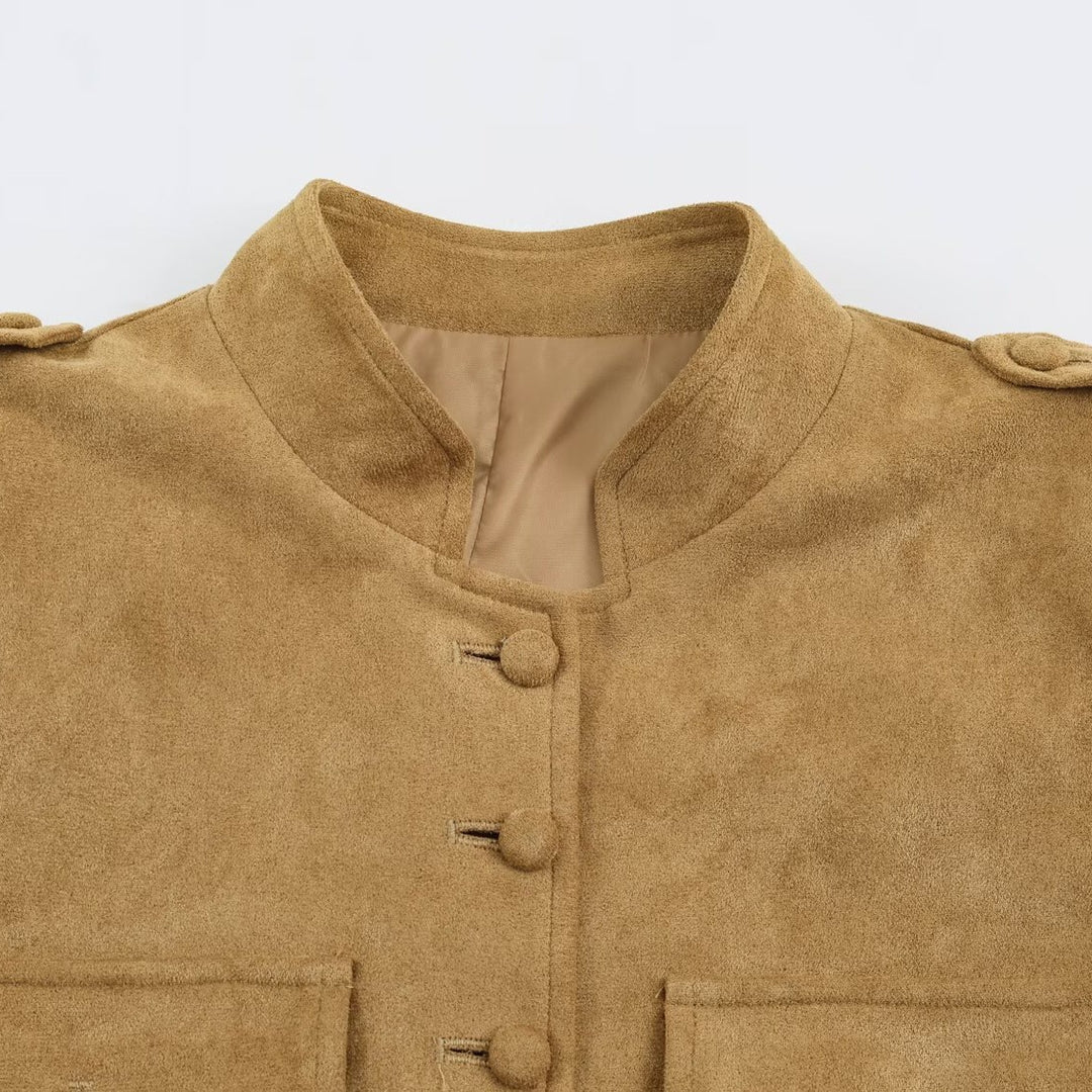 Damen Taillierte Veloursjacke im Fieldstil mit Stehkragen und Brustklappen Nord Taschen