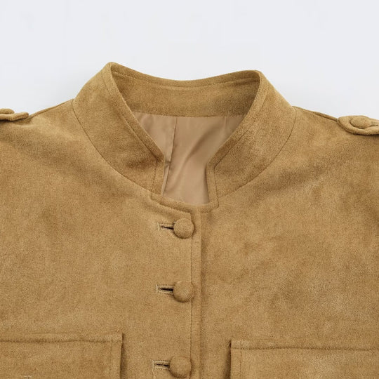 Damen Taillierte Veloursjacke im Fieldstil mit Stehkragen und Brustklappen Nord Taschen